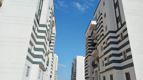 وزير الإسكان يتابع موقف مشروعات سكن لكل المصريين بعددٍ من المدن الجديدة