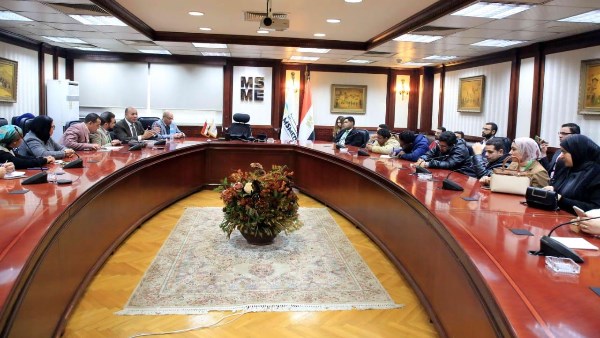 تنمية المشروعات يعقد اجتماعا موسعا مع أصحاب المشروعات الابتكارية