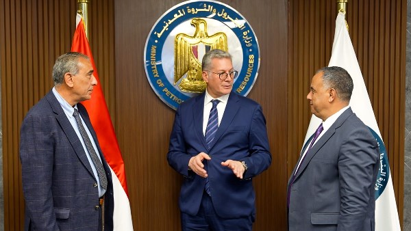 شركة إنجليزية توقع اتفاقية لاستكشاف البترول والغاز في مصر