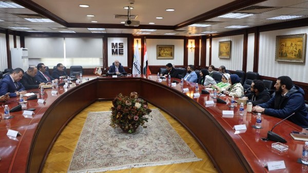 رحمي يستقبل 15 من رواد الأعمال لبحث احتياجات المشروعات التنموية