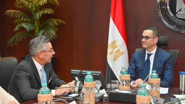 وزير الاستثمار والتجارة الخارجية يلتقي رئيس غرفة التجارة الإيطالية العربية المشتركة