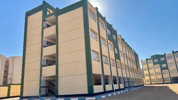 رئيس جهاز العبور الجديدة يتابع ميدانيا مشروعات الأحياء 13 و14 والإسكان الأخضر