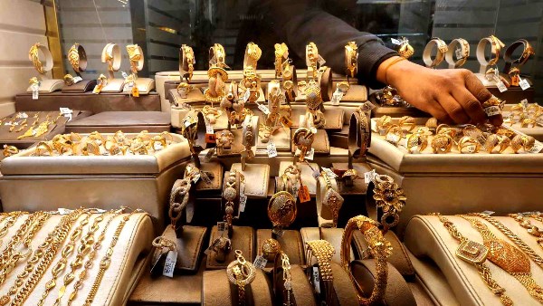 سعر أشهر عيار 21 اليوم 19-12-2025