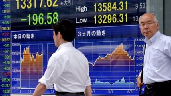 أسهم Oracle تخسر 30 مليار دولار في يوم واحد.. وNetflix تنتصر في معركة الاستحواذ