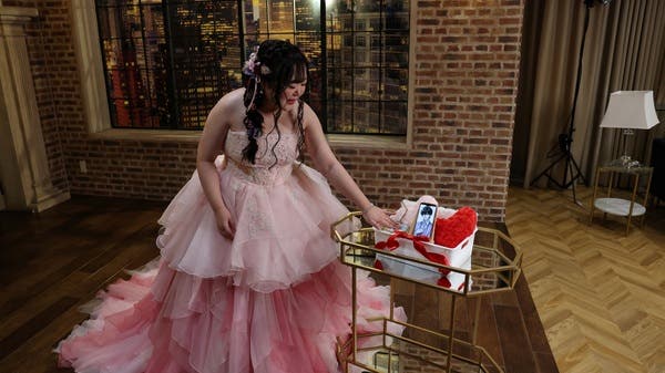 يابانية تتزوج شخصية افتراضية لشات جي بي تي