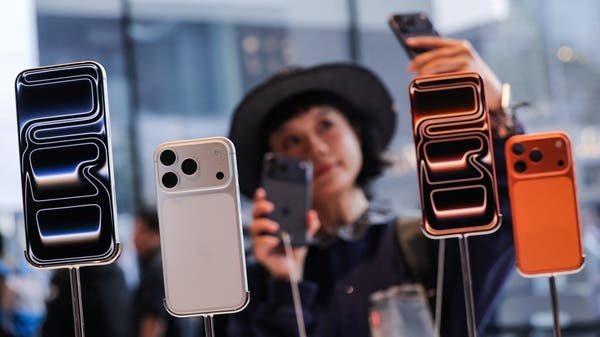 “أبل” أمام اختبار صعب.. نقص إنتاج شرائح 2 نانومتر قد تهدد آيفون المقبل