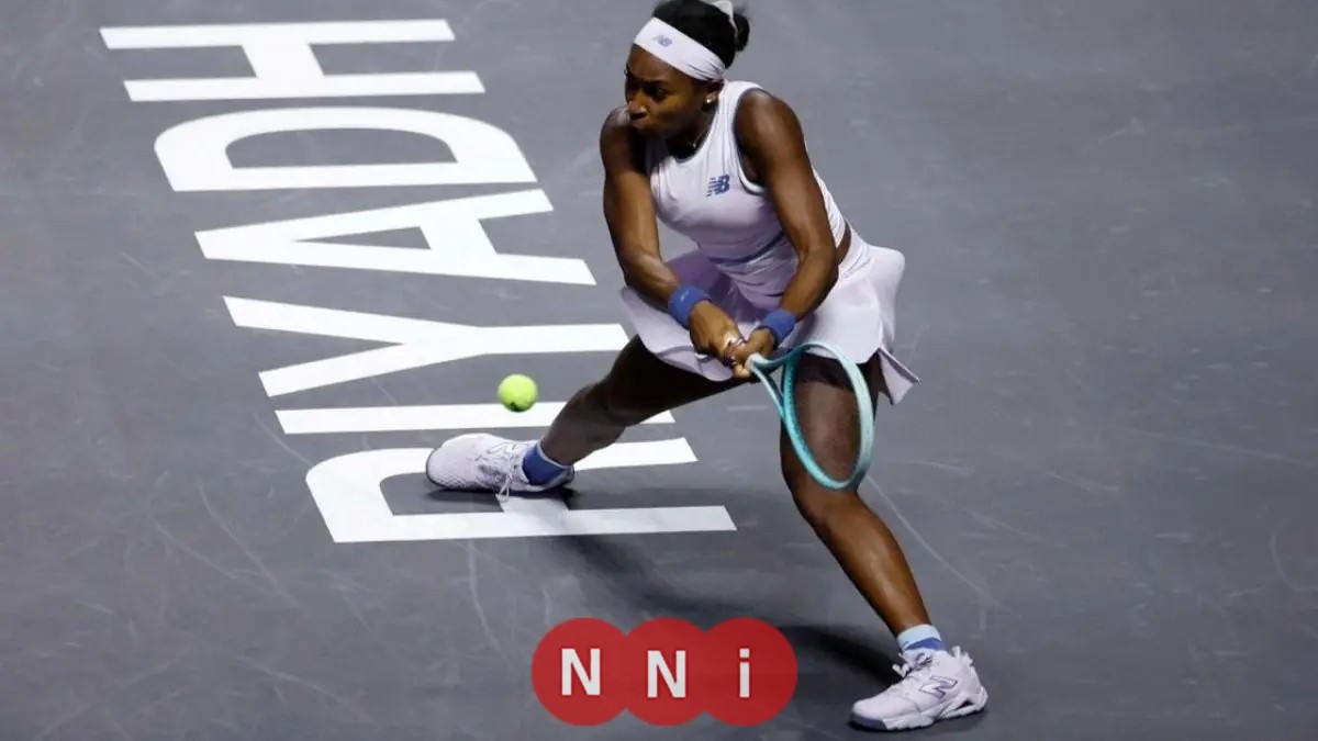 غوف تواصل انتصاراتها بفوز مثير على باوليني في البطولة الختامية للتنس بالرياض وتُبقي على آمالها