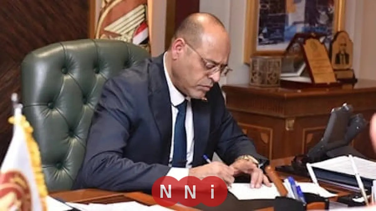 وزير العمل يعلق نشاط 10 شركات مصرية لتوظيف العمالة بالخارج بسبب انتهاكها للقانون