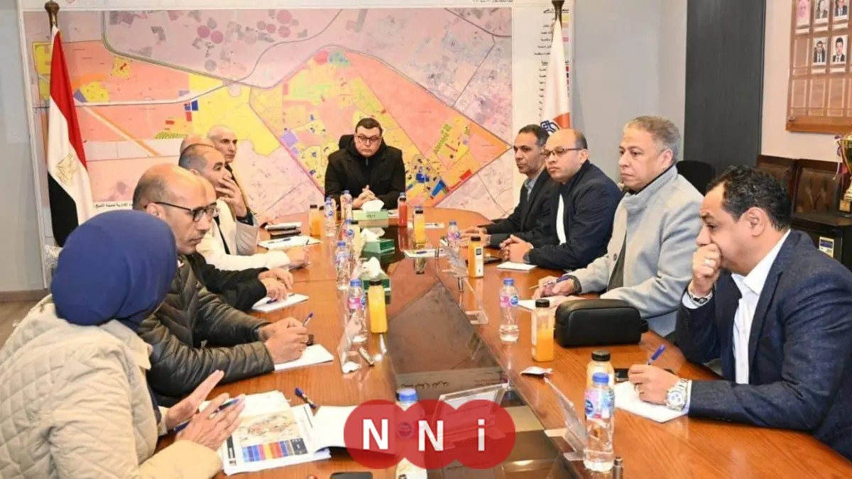 وزير الإسكان يعلن عن خطة شاملة لتطوير الطرق والمحاور في مدينة الشيخ زايد