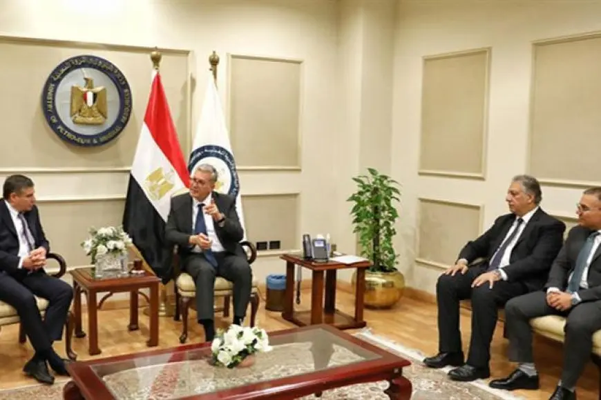 وزير البترول يبحث مع رئيس شركة “بيكر هيوز” العالمية تطوير أعمالها في مصر