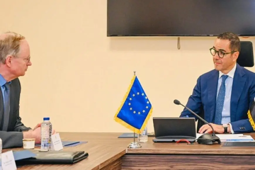 وزير الاستثمار والتجارة الخارجية يلتقي سفير الاتحاد الأوروبي بالقاهرة لبحث سبل تعزيز العلاقات الاقتصادية