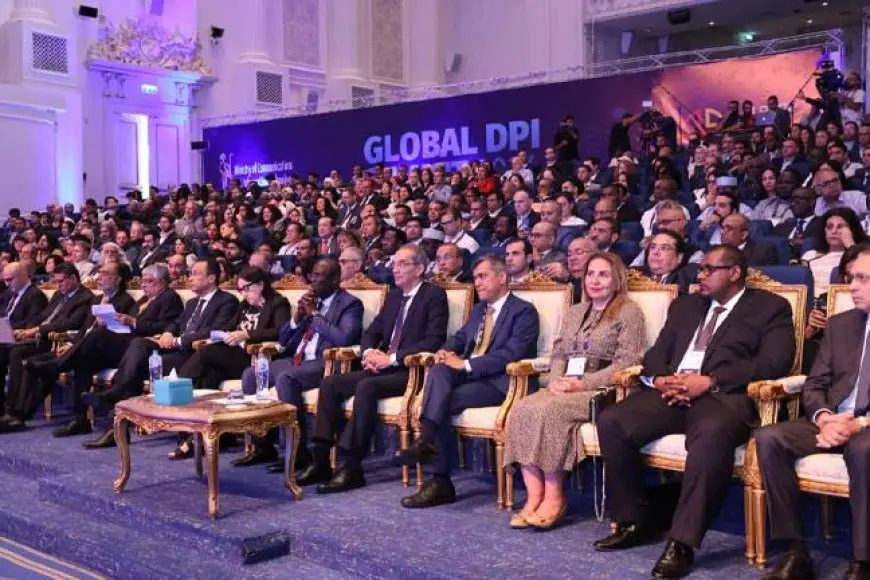 وزير الاتصالات يفتتح فعاليات القمة العالمية الأولى للبنية التحتية الرقمية