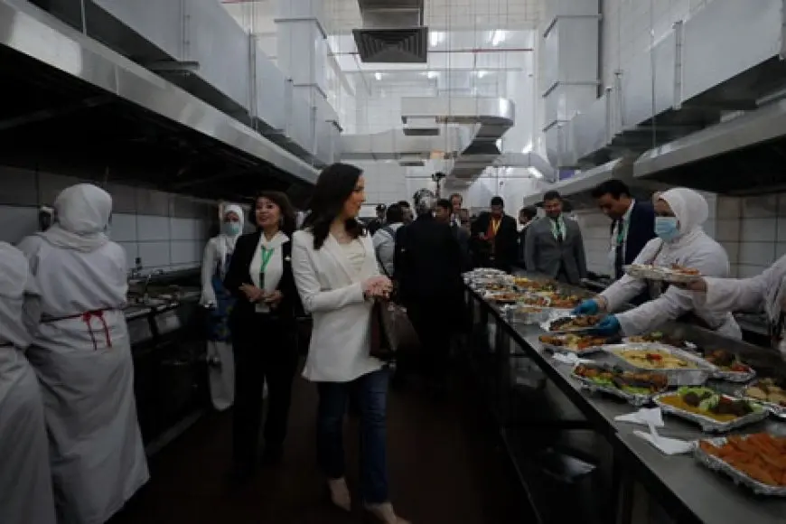 أحمد موسى عن مراكز الإصلاح والتأهيل: النزيل لو تعبان بيعملوله أكل صحي