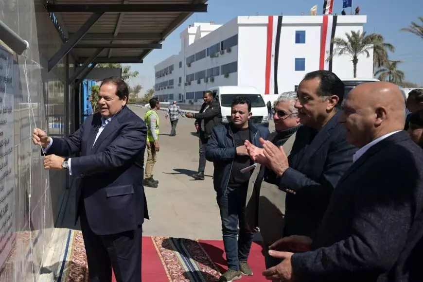 رئيس الوزراء يفتتح المرحلة الثانية من مصنع شركة سيراميكا كليوباترا