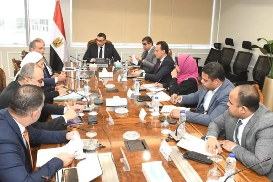 وزير الإسكان: تسريع تطوير مشروع حديقة تلال الفساط واستعراض مقترحات التشغيل