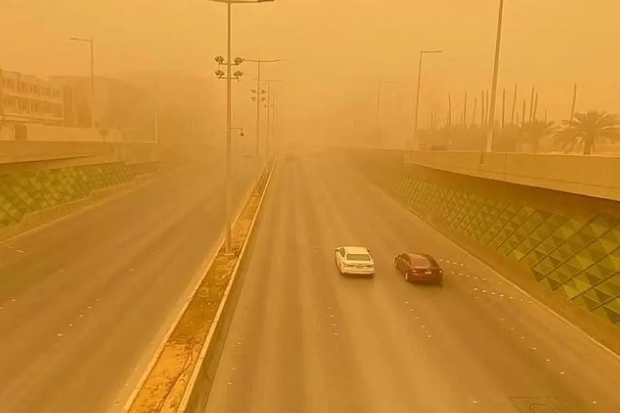 هل ستستمر العاصفة الترابية؟.. الأرصاد تكشف عن تطورات جديدة لطقس يوم الخميس