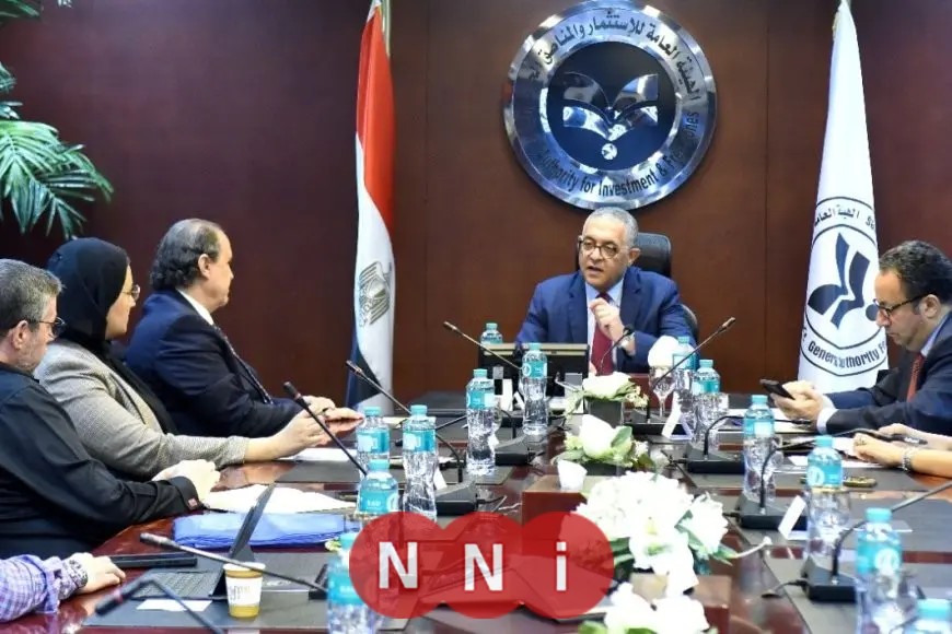 مجموعة كريستال مارتن العالمية تخطط لإنشاء مصنع للملبوسات والمنسوجات في مصر