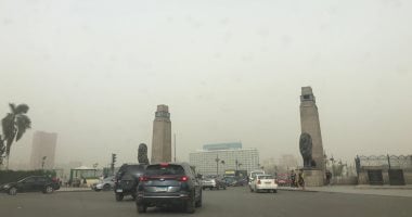 وزارة الداخلية توجه إرشادات عاجلة لقائدي السيارات بالتزامن مع العواصف الترابية