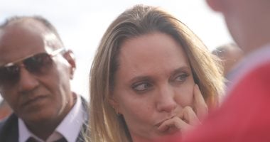 أنجلينا جولى تتضامن مع الشعب الفلسطينى خلال زيارة معبر رفح.. فيديو وصور