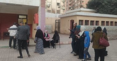 زحام انتخابي بعد الغروب.. أهالي الهرم يواصلون التصويت في إعادة انتخابات النواب