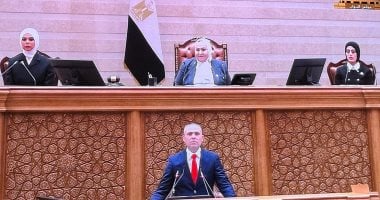 أخبار مصر.. عبلة الهوارى أكبر الأعضاء سنا تفتتح أولى جلسات مجلس النواب الجديد