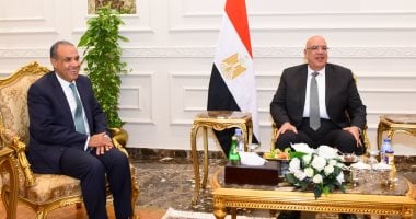 وزير الخارجية يلتقى رئيس مجلس النواب
