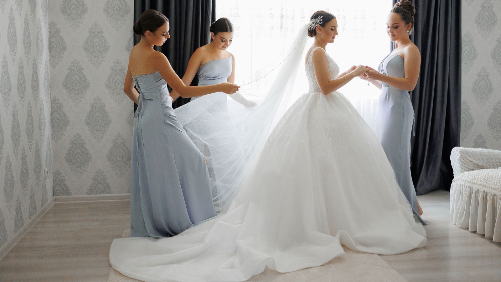 الطرحات الطويلة موضة عروس 2026