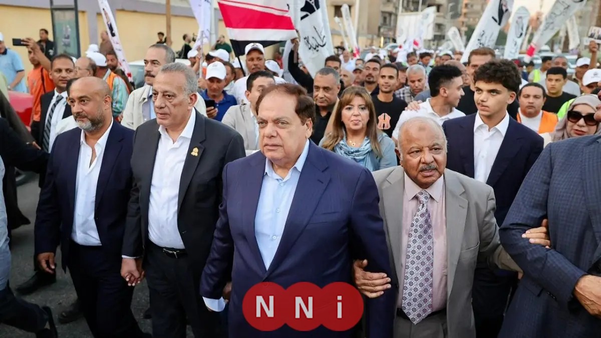 اكتشف كيف يبني أبو العينين شعبية جارفة في خدمة وطنه بمعايير أحمد موسى