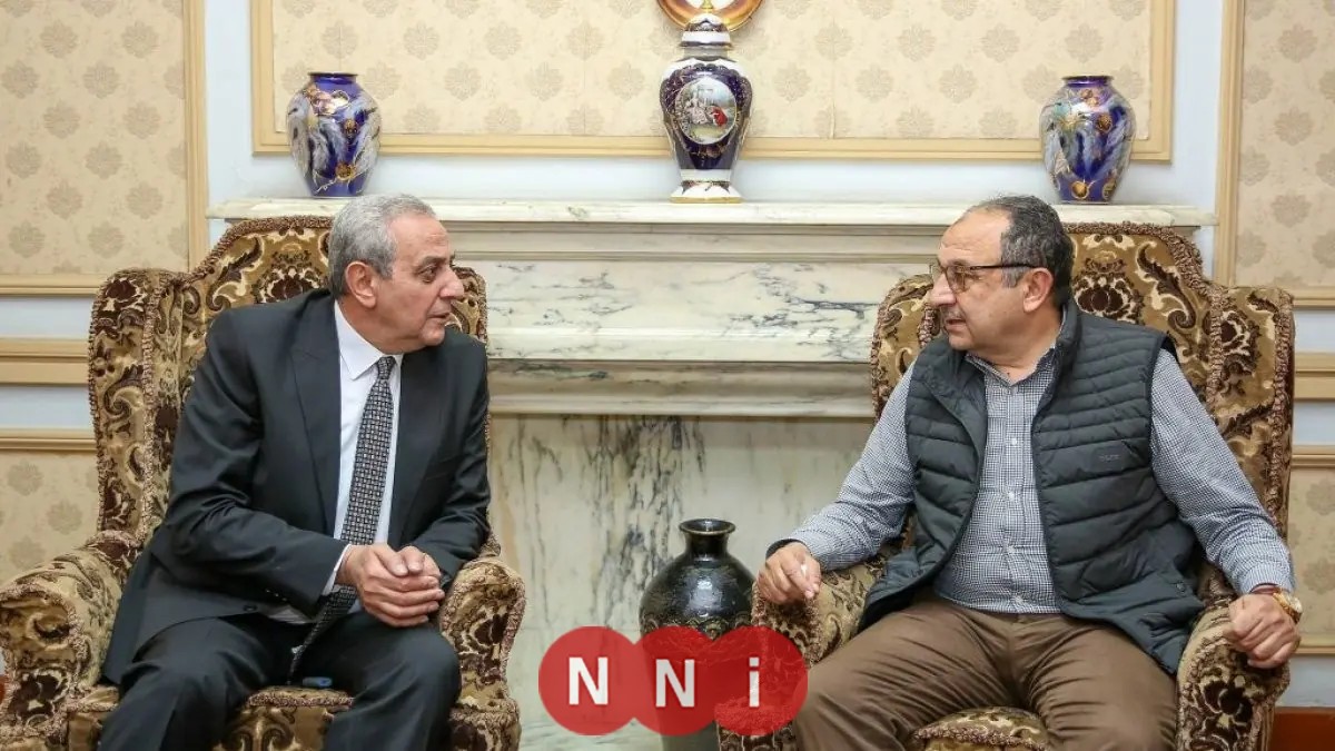 وزير قطاع الأعمال يناقش تعزيز تطوير غزل المحلة مع محافظ الغربية