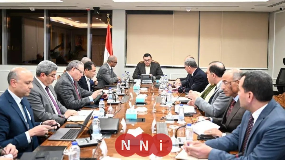 وزير الإسكان يراجع تقدم مشروعات حياة كريمة لتطوير القرى الريفية المصرية
