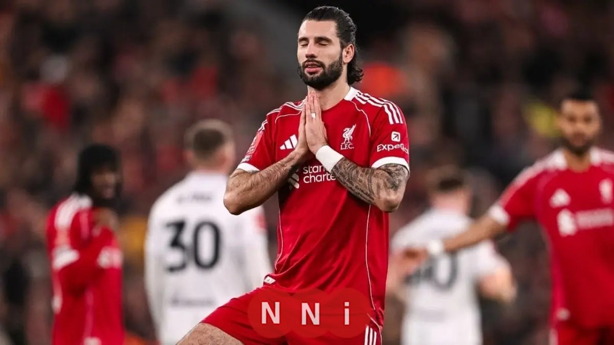 ليفربول يكتسح بارنسلي وسوبوسلاي يثير الدهشة باستحضار صلاح