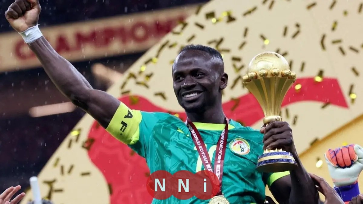 ساديو ماني يواجه المدرب المنسحب ويدافع عن الدوري السعودي ضد المشككين