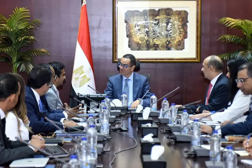 وزير الاستثمار: نسعى لتحويل مصر إلى مركز إقليمي ودولي للطاقة المتجددة
