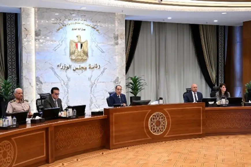 رئيس الوزراء: نعمل على تأمين مخزون استراتيجي من الاحتياجات الأساسية للمواطنين