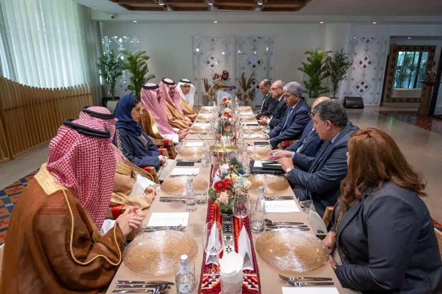 وزير السياحة يبحث مع نظيره السعودي آليات الترويج المشترك وزيادة حركة السياحة البينية بين البلدين
