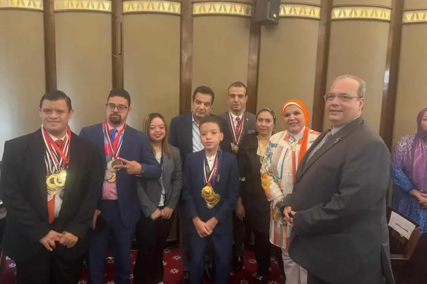 لجنة التضامن بمجلس النواب تُكرم عددا من النماذج الناجحة لذوي الهمم