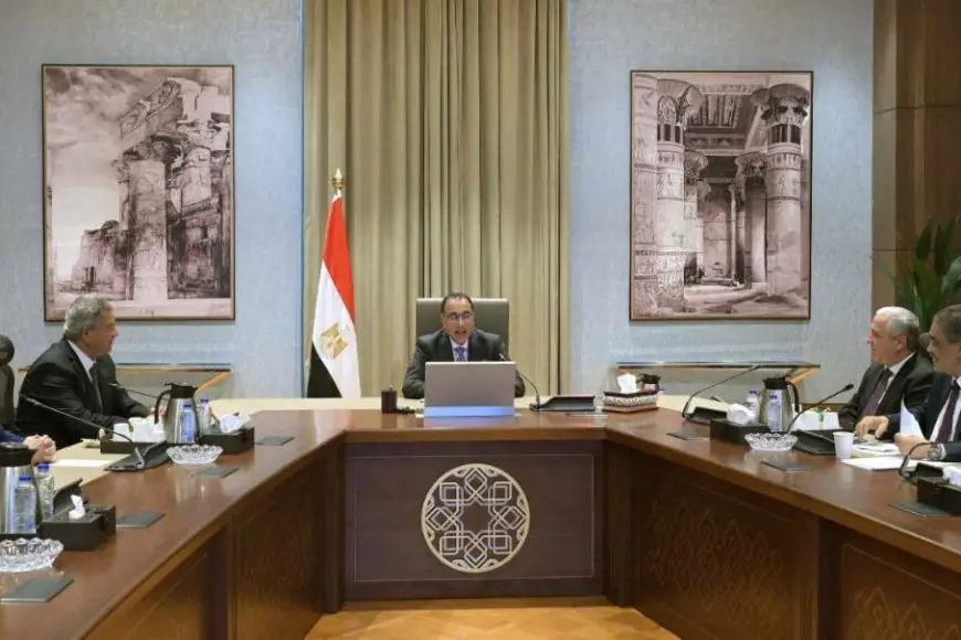 في مقابلة مع رؤساء الهيئات الصحفية والإعلامية.. مدبولي: مستعدون لأي انتقادات توجه لنا من الإعلام