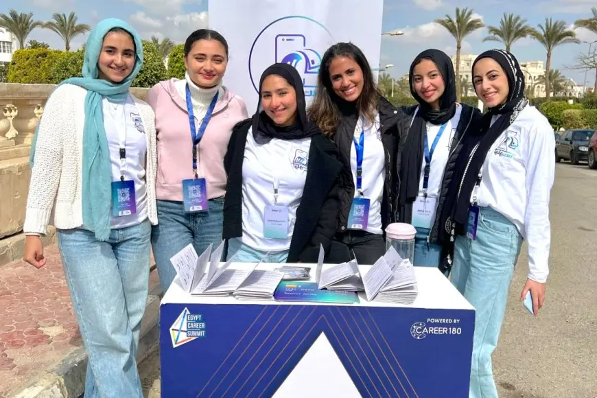 «سَهِّلْها».. مشروع تخرج لطالبة من إعلام القاهرة لتعزيز الوعي بالتكنولوجيا المالية