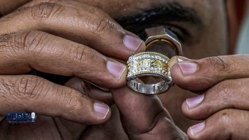 أسعار الذهب تشهد أول تراجع أسبوعي منذ أكثر من شهر