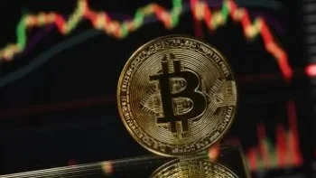 بيتكوين يتراجع إلى 68 ألف دولار وسط تصاعد التوترات في الشرق الأوسط