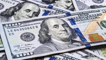 سعر الدولار أمام الجنيه المصري في البنوك يشهد استقرارًا ملحوظًا وسط ترقب في السوق