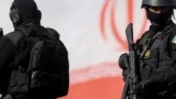 آلاف المقاتلين الأكراد يستعدون لهجوم بري وشيك غرب إيران