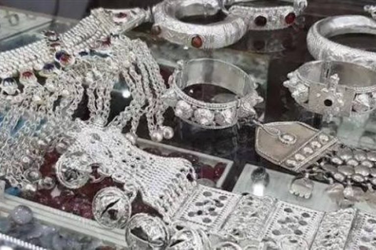 أسعار الفضة في الإمارات اليوم الأحد 22 مارس 2026
