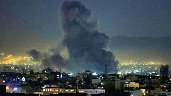 البحرين: إصابة 32 مدنيا جراء هجمات إيرانية على سترة بينهم أطفال ورضيع