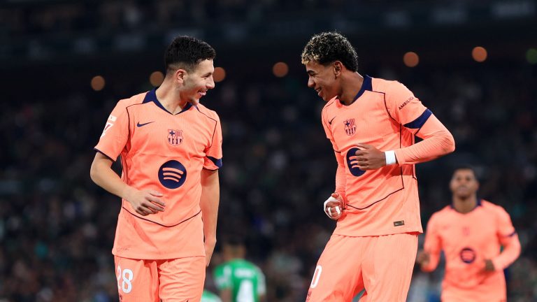 "انظر إلى راشفورد".. تصريحات لاعب برشلونة تثير استياء الإدارة