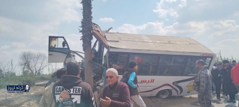 بالأسماء.. مصرع سائق وإصابة 12 شخصًا في انقلاب أتوبيس على طريق طنطا – المحلة الزراعي