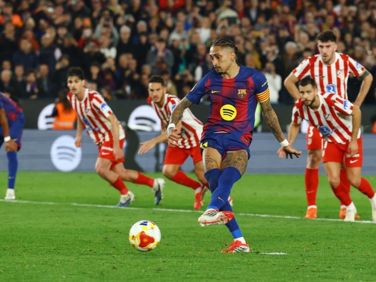 برشلونة يتأهب لأزمة جديدة في مركز حراسة المرمى