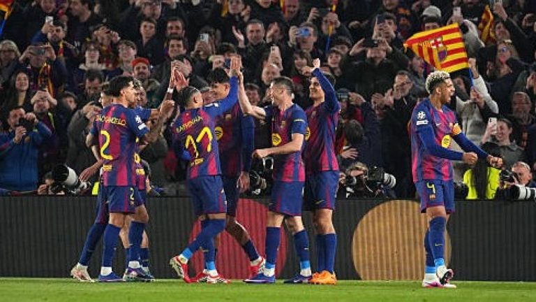 برشلونة يستهدف ضم نجم اليوفي.. ومنافسة مع مانشستر سيتي