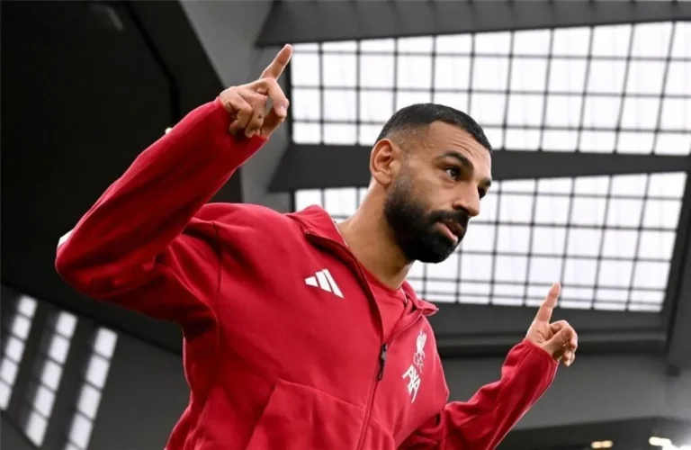 بعد إعلان رحيله عن ليفربول.. محمد صلاح يتلقى صدمة قوية