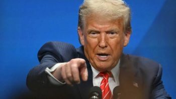 ترامب يحذر إيران من استهداف منشآت الطاقة وممر هرمز في مهلة قصيرة